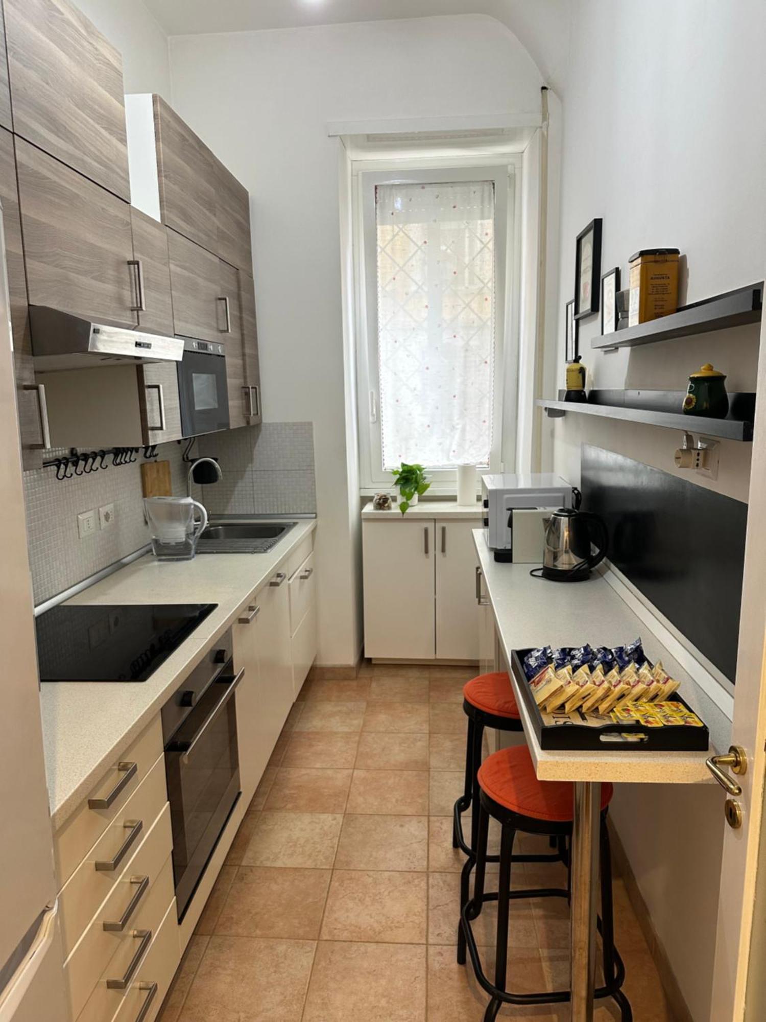 Botticelli 2 Apartment *